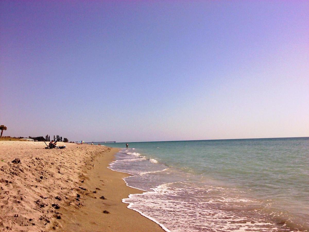 Venice Villas On The Beach Bagian luar foto